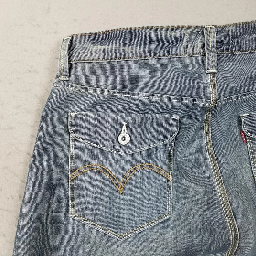 Levis brand levi